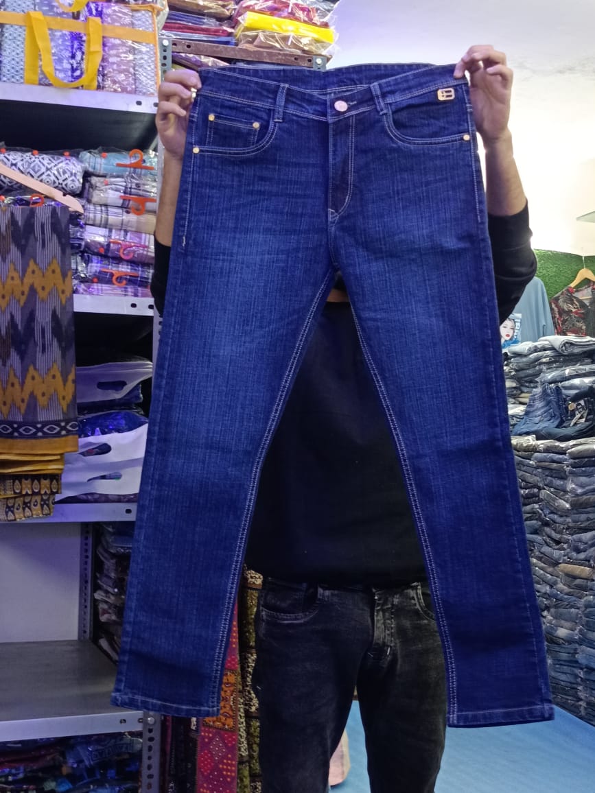 Bulk Quantity Jeans Lot – 60 Kg Per Lot | Mixed Designs, Mixed Sizes & Mixed Colors | Ideal for Retailers & Resellers | AA+ Category Denim Collection