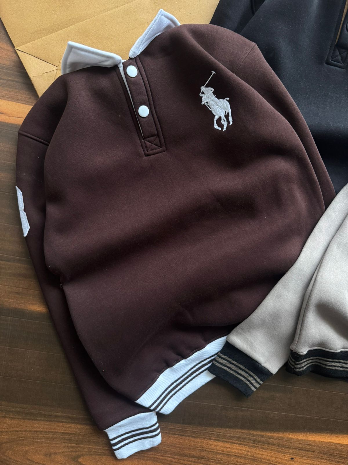 AAA+ Premium Polo Style Sweatshirt with Embroidered Logo – Mixed Colors & Sizes (MOQ 25 Pcs Set)